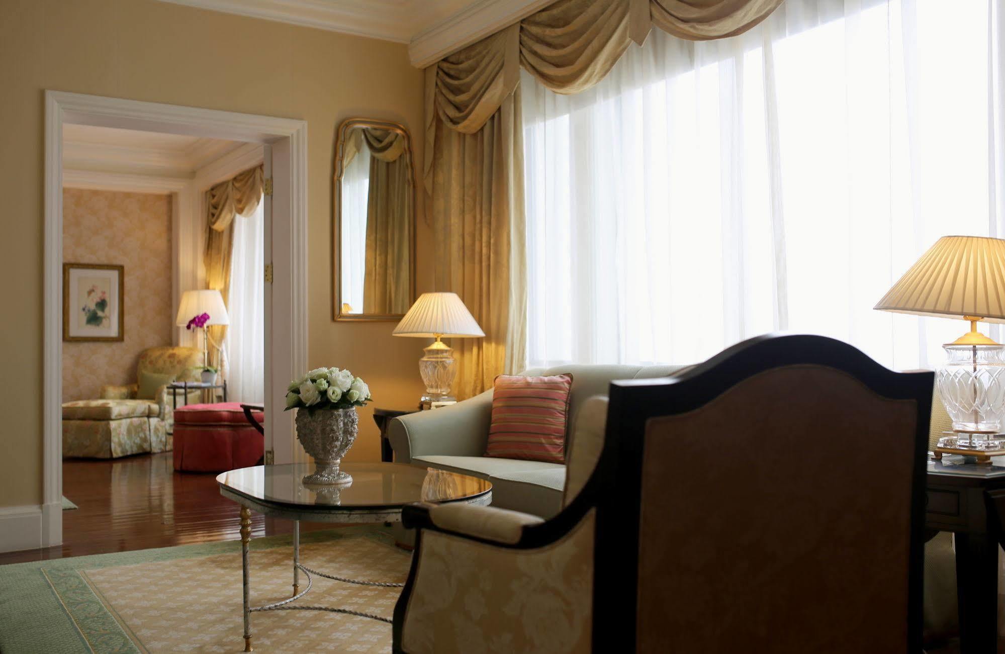 The Ritz-Carlton Beijing Hotel Exterior photo